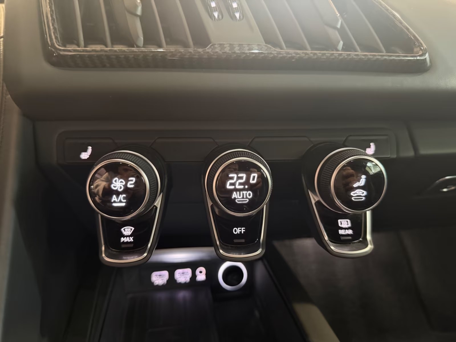 Audi R8 COUPE 5.2 FSI 14