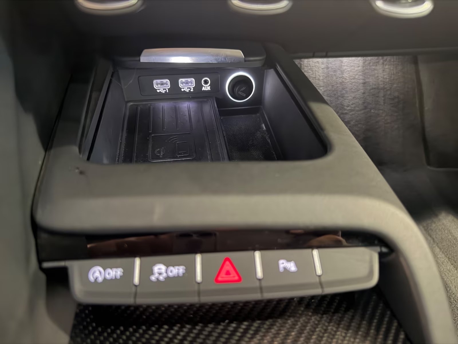 Audi R8 COUPE 5.2 FSI 18