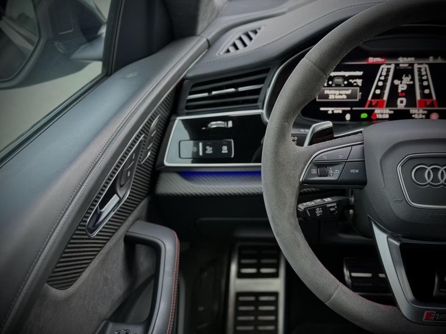 Audi RSQ8 4.0 TFSI RS 8