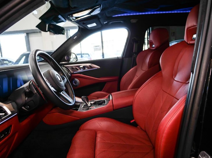 BMW XM 50e Leder Sportpaket HuD AHK 10