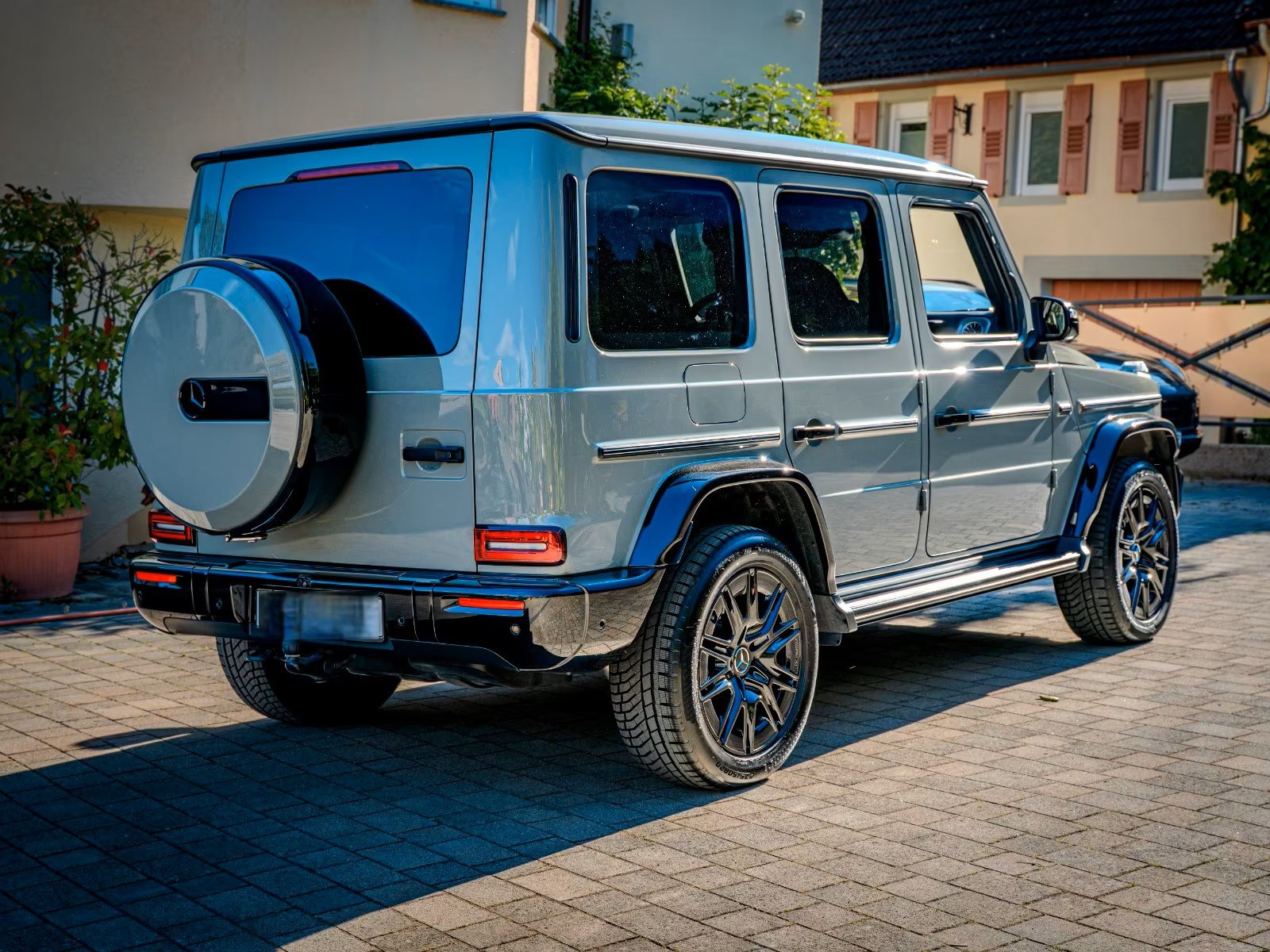 Mercedes-Benz G 450 5