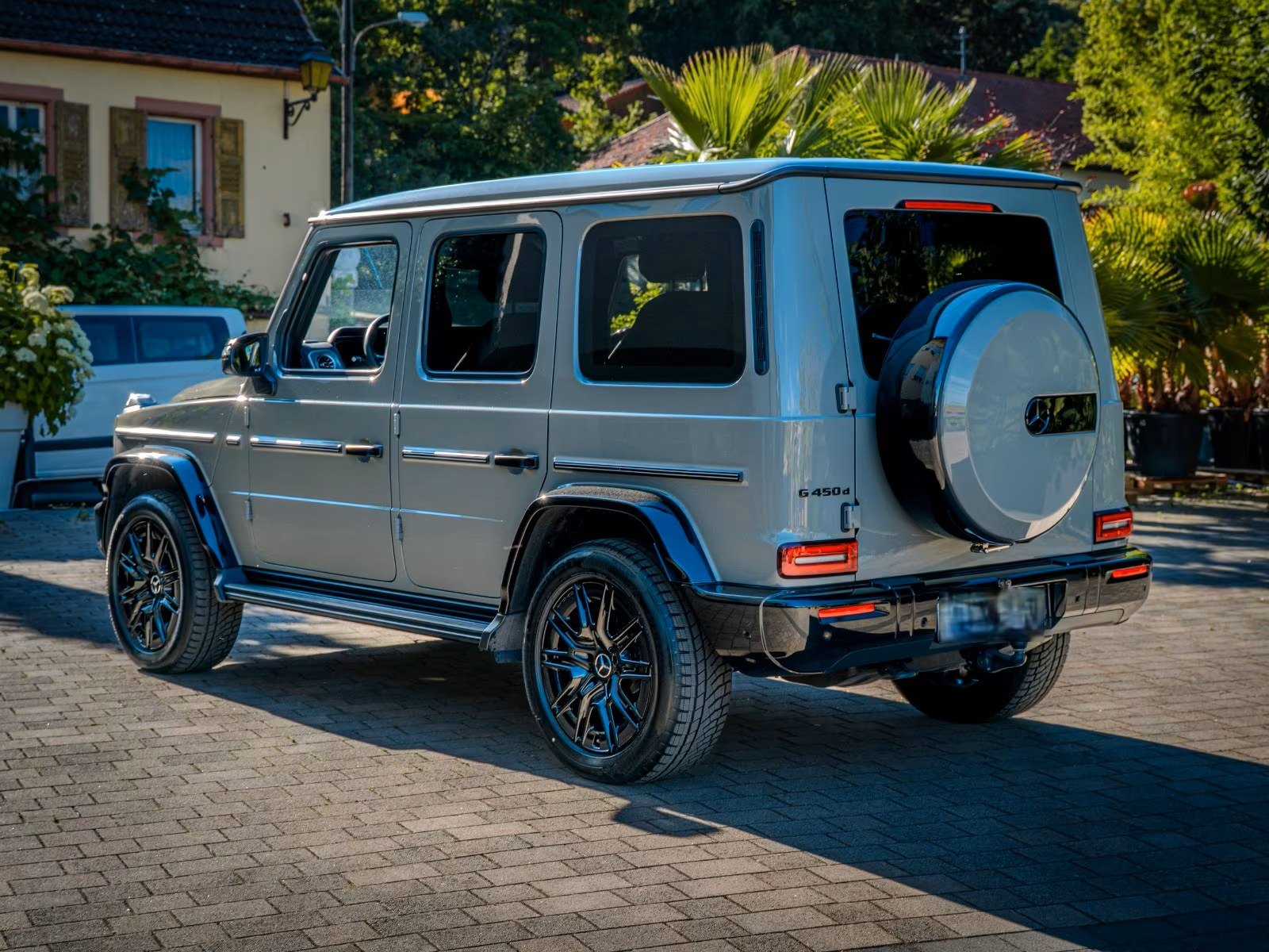 Mercedes-Benz G 450 7