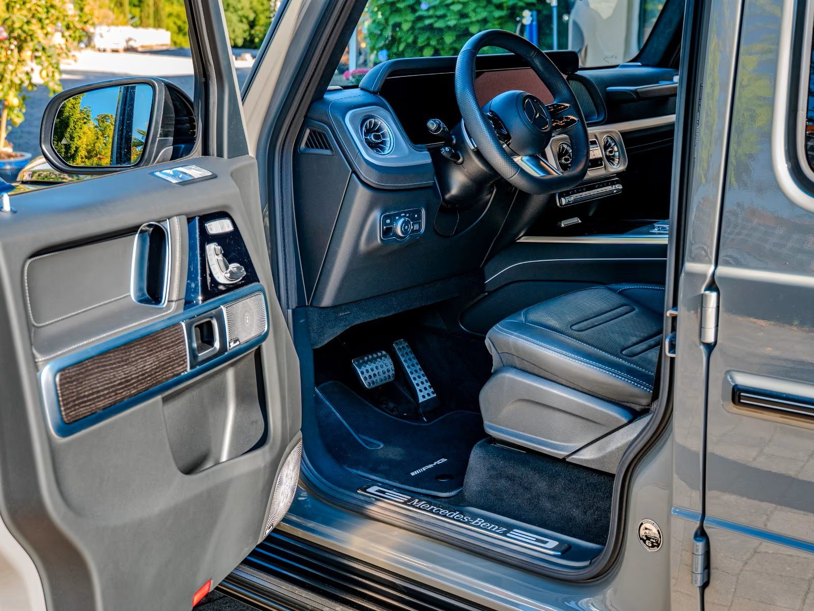 Mercedes-Benz G 450 9