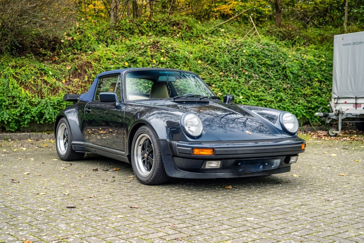 Porsche 930 12