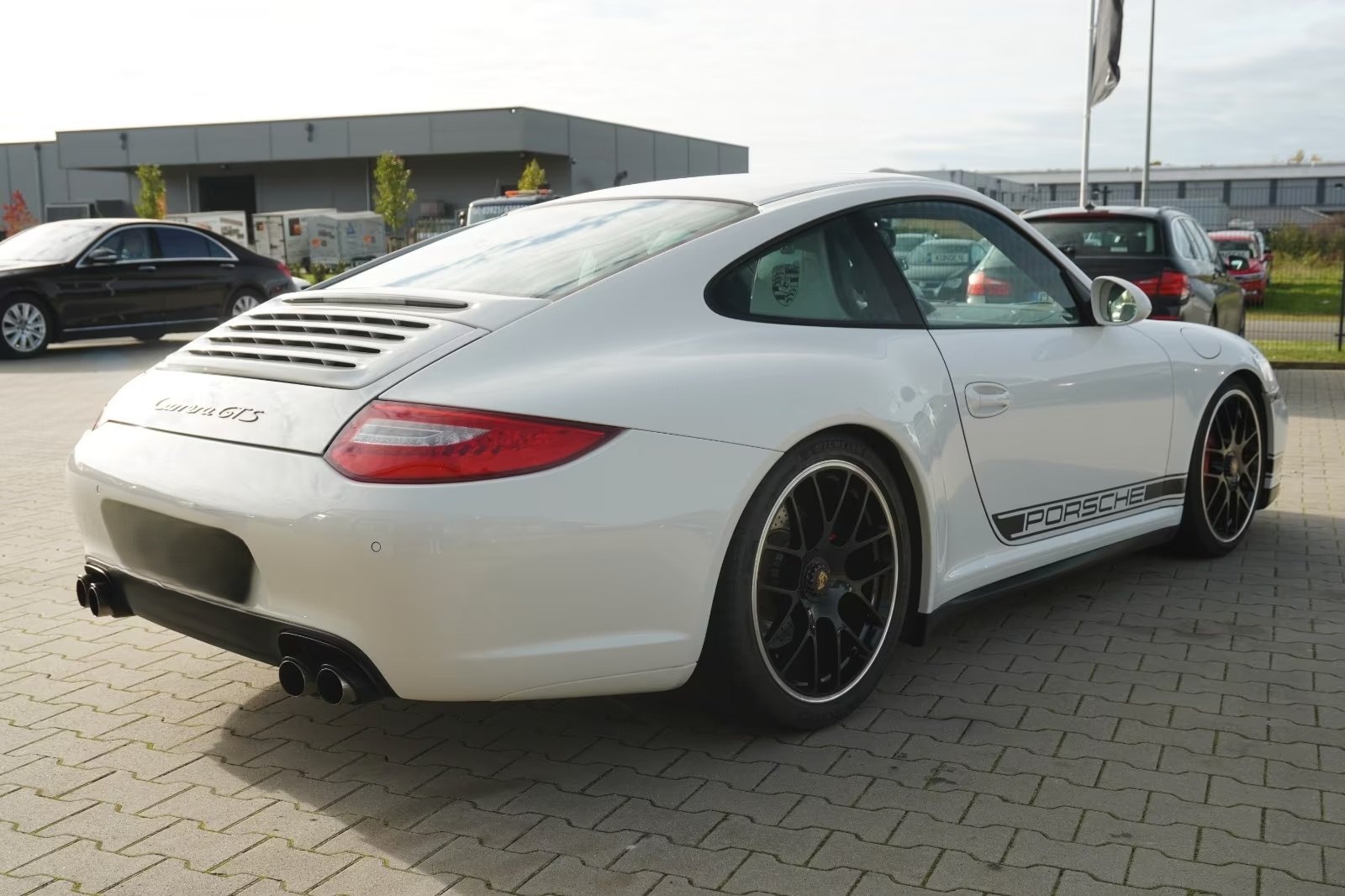 Porsche 997 911 Carrera GTS Coupe 4